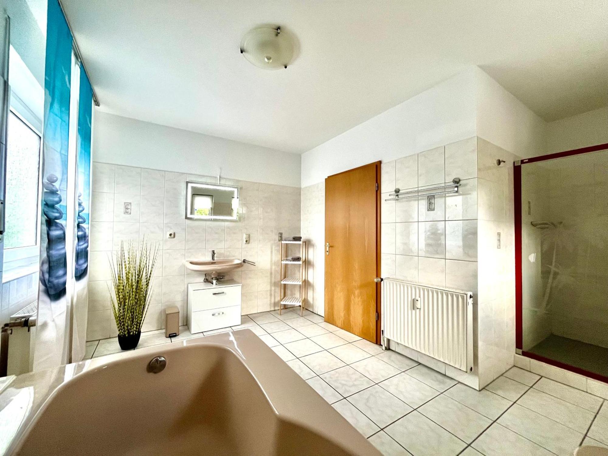 Grosse Comfort-Ferienwohnungen Haus Bonni Целле Экстерьер фото